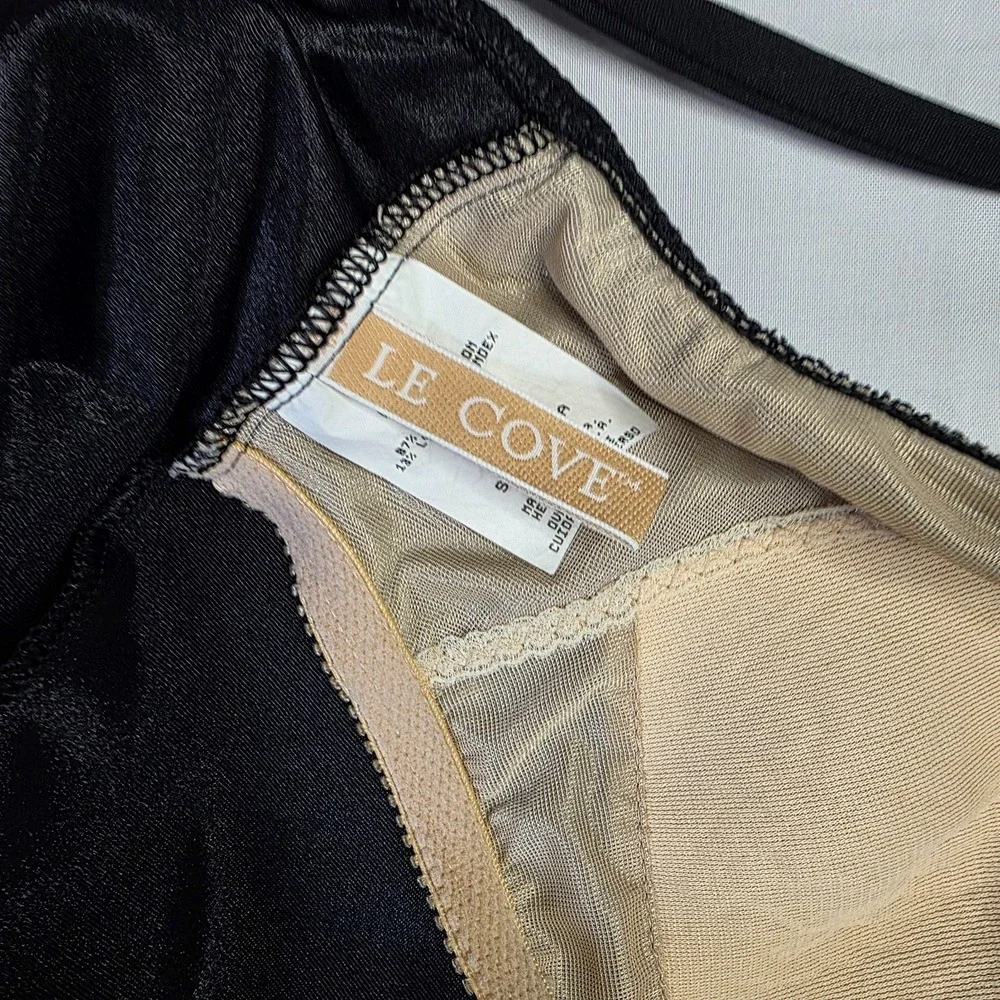 black Le Cove one-piece swimsuit size 14